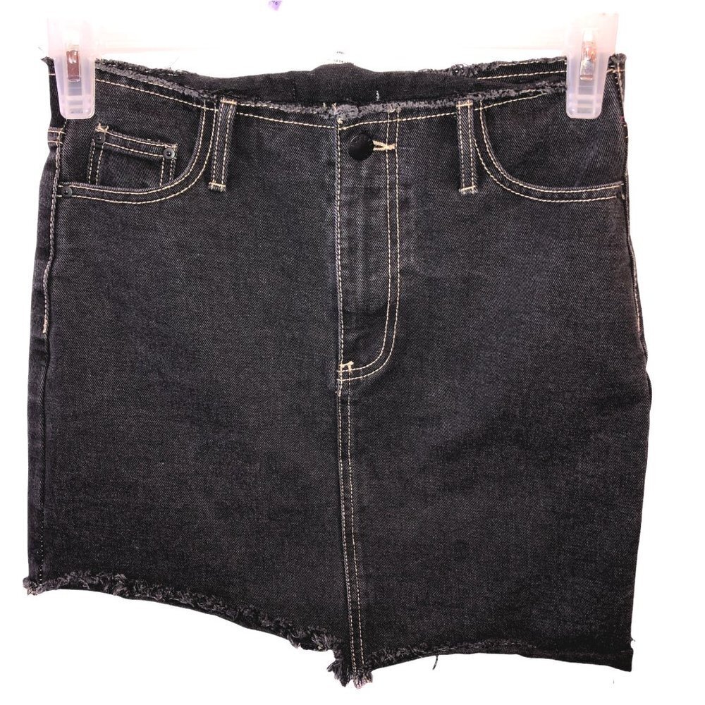 Forever 21 Womens Small Black Denim Jean Straight Cut Off Raw Hem Short Skirt